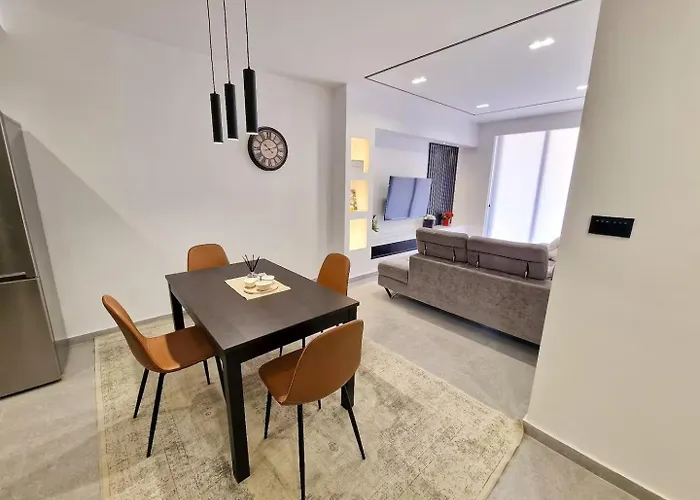 Luxury Qawra Apartamento *