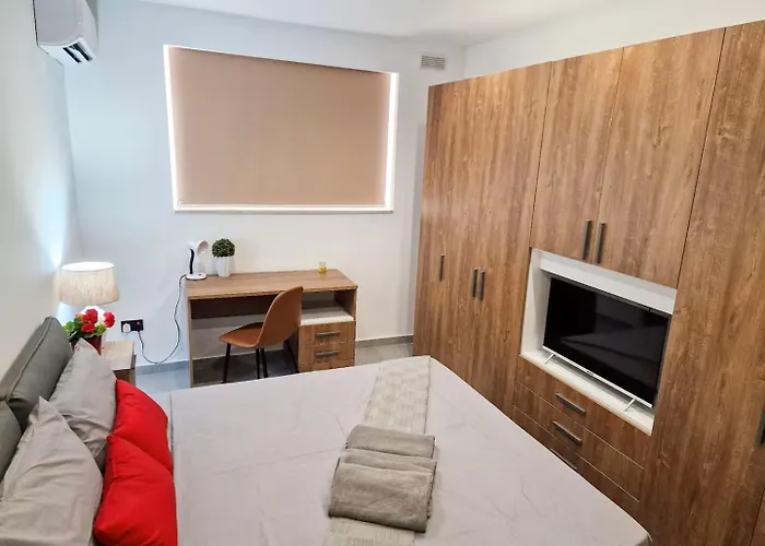 Luxury Qawra Apartamento *