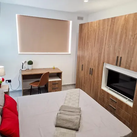 Luxury Qawra Apartment *